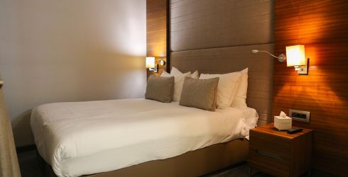 hotel room image
