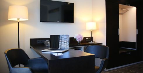 hotel room image