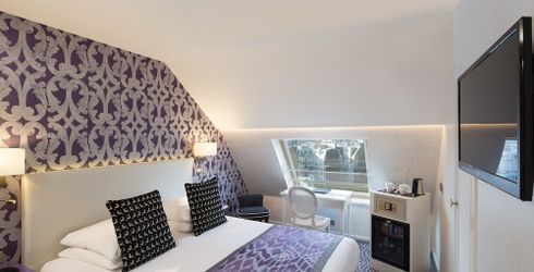 hotel room image