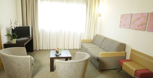 hotel room image