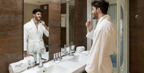 hotel room image
