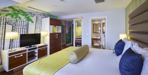 hotel room image