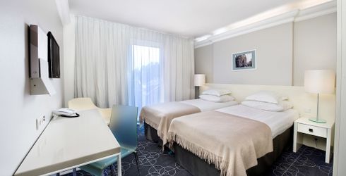 hotel room image