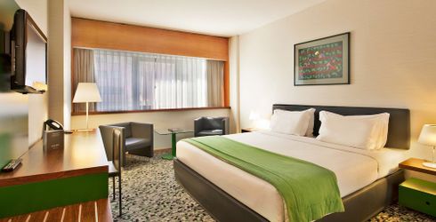 hotel room image
