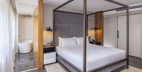hotel room image