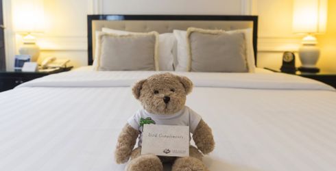 hotel room image