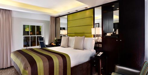 hotel room image