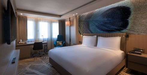 hotel room image
