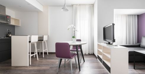 hotel room image