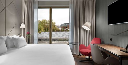 hotel room image