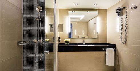 hotel room image