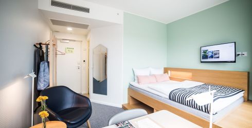 hotel room image