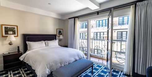 hotel room image