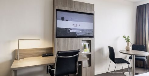 hotel room image