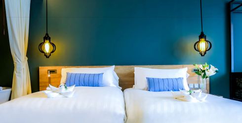 hotel room image