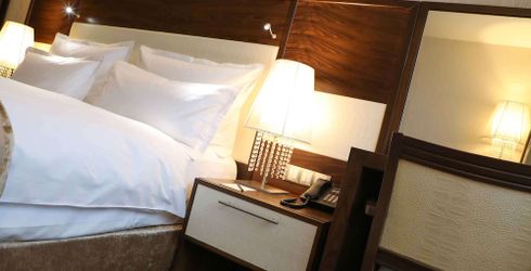 hotel room image