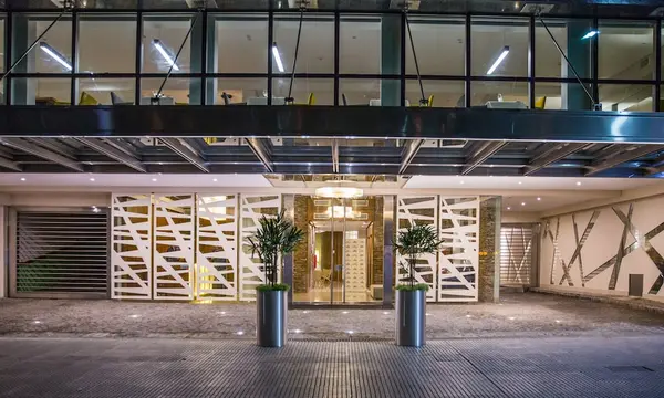 Howard Johnson Plaza by Wyndham Buenos Aires hotel in Buenos Aires