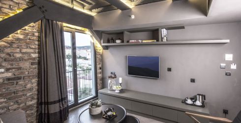 hotel room image