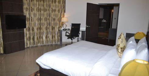 hotel room image