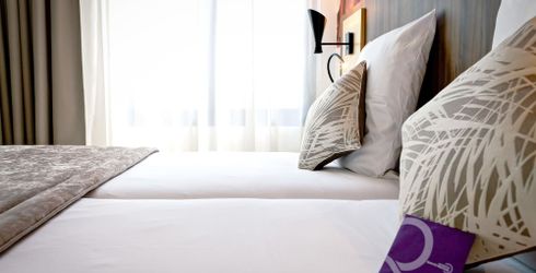 hotel room image