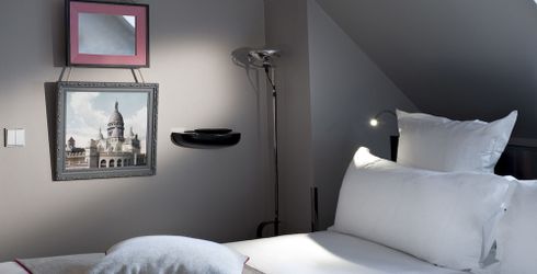 hotel room image