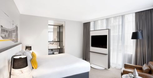 hotel room image
