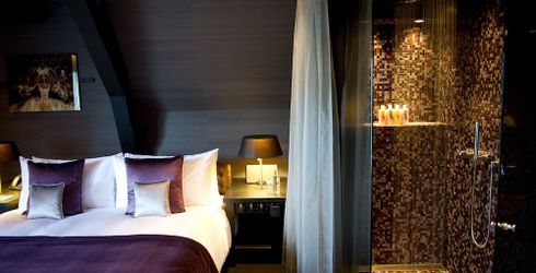hotel room image