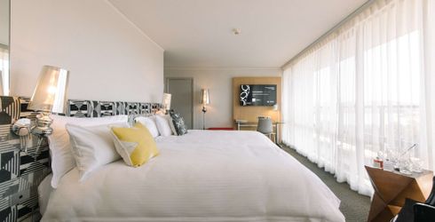 hotel room image