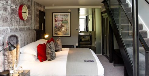 hotel room image
