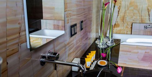 hotel room image