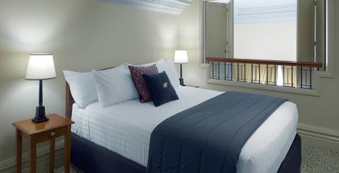 hotel room image
