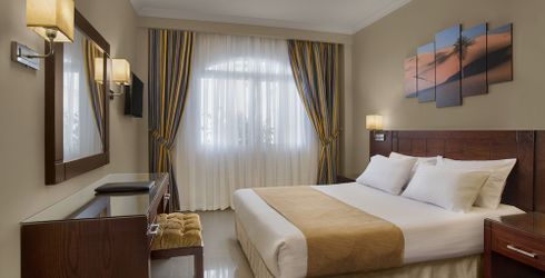 hotel room image