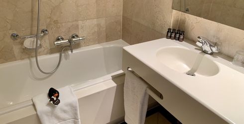 hotel room image