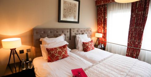 hotel room image
