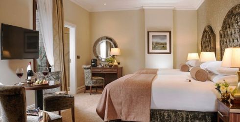 hotel room image