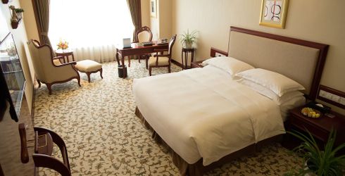 hotel room image