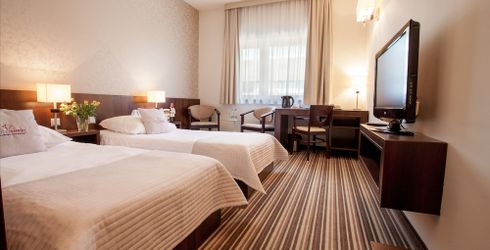 hotel room image