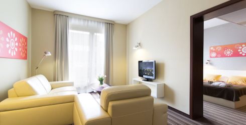 hotel room image