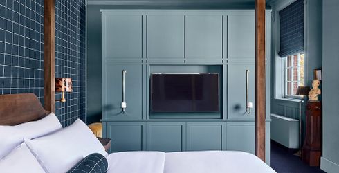 hotel room image