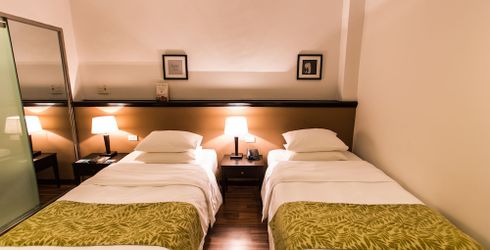 hotel room image