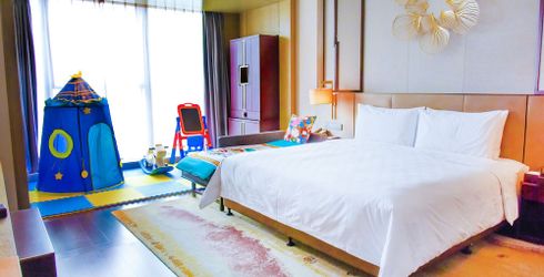 hotel room image