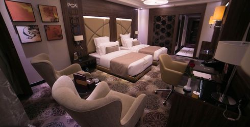 hotel room image