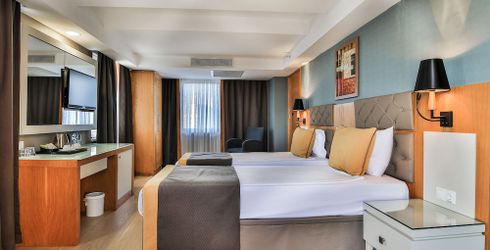 hotel room image