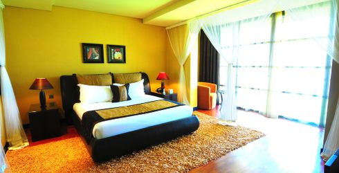 hotel room image