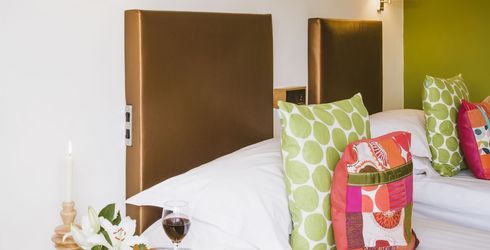hotel room image