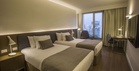 hotel room image