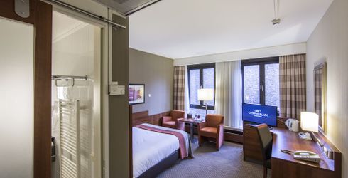hotel room image