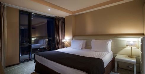 hotel room image