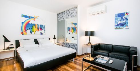 hotel room image