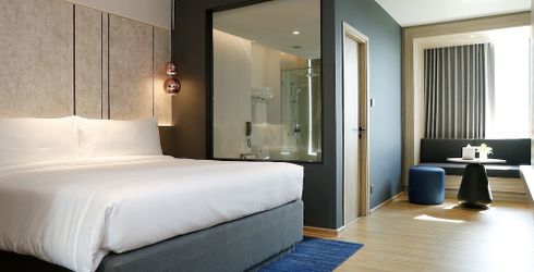 hotel room image